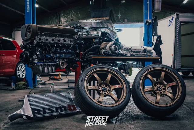 Jack's Nissan Skyline R32 — photograph 2