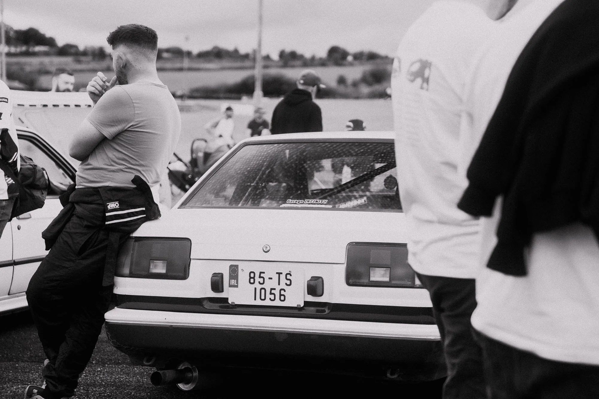 Sure, there's only IS200's around there — photograph 1